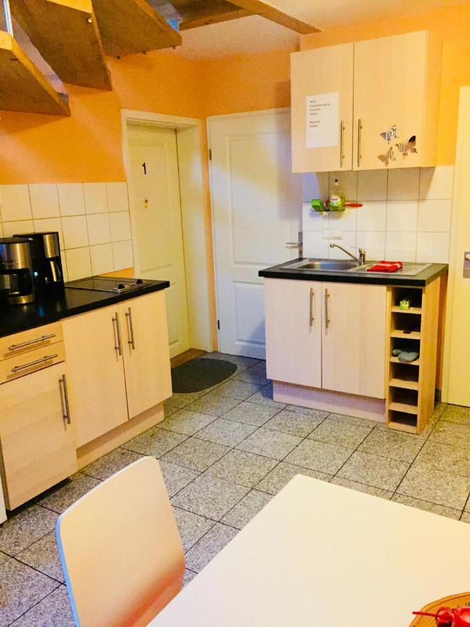 Gaestehaus Kerle Dossenheim Esterno foto